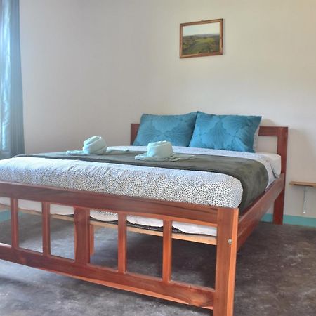Mama'S Homestay Ruteng Bagian luar foto