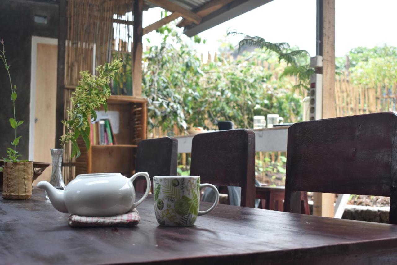Mama'S Homestay Ruteng Bagian luar foto