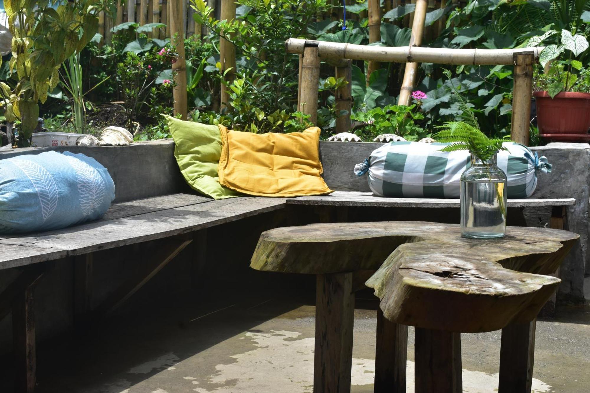 Mama'S Homestay Ruteng Bagian luar foto